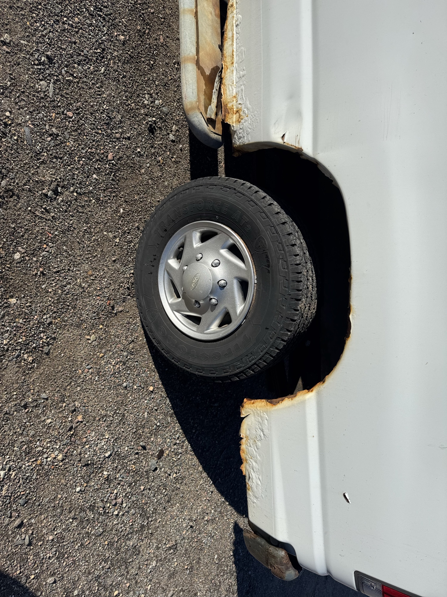 2013 ford econoline e-250 with 188890 miles for sale near Elk River, Minnesota 106947_13_rear_drv_wheel.jpg
