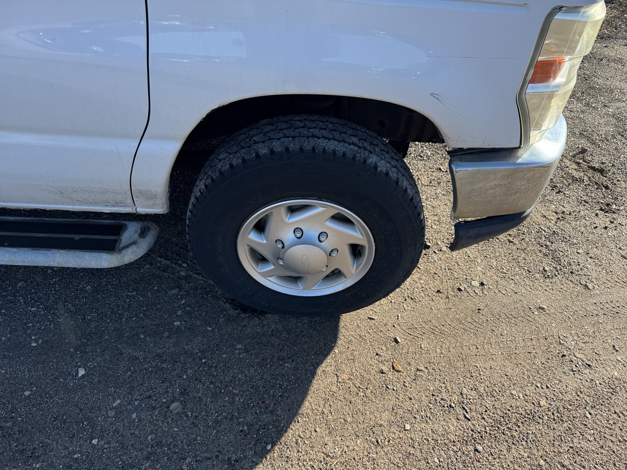 2013 ford econoline e-250 with 188890 miles for sale near Elk River, Minnesota 106947_15_front_pass_wheel.jpg