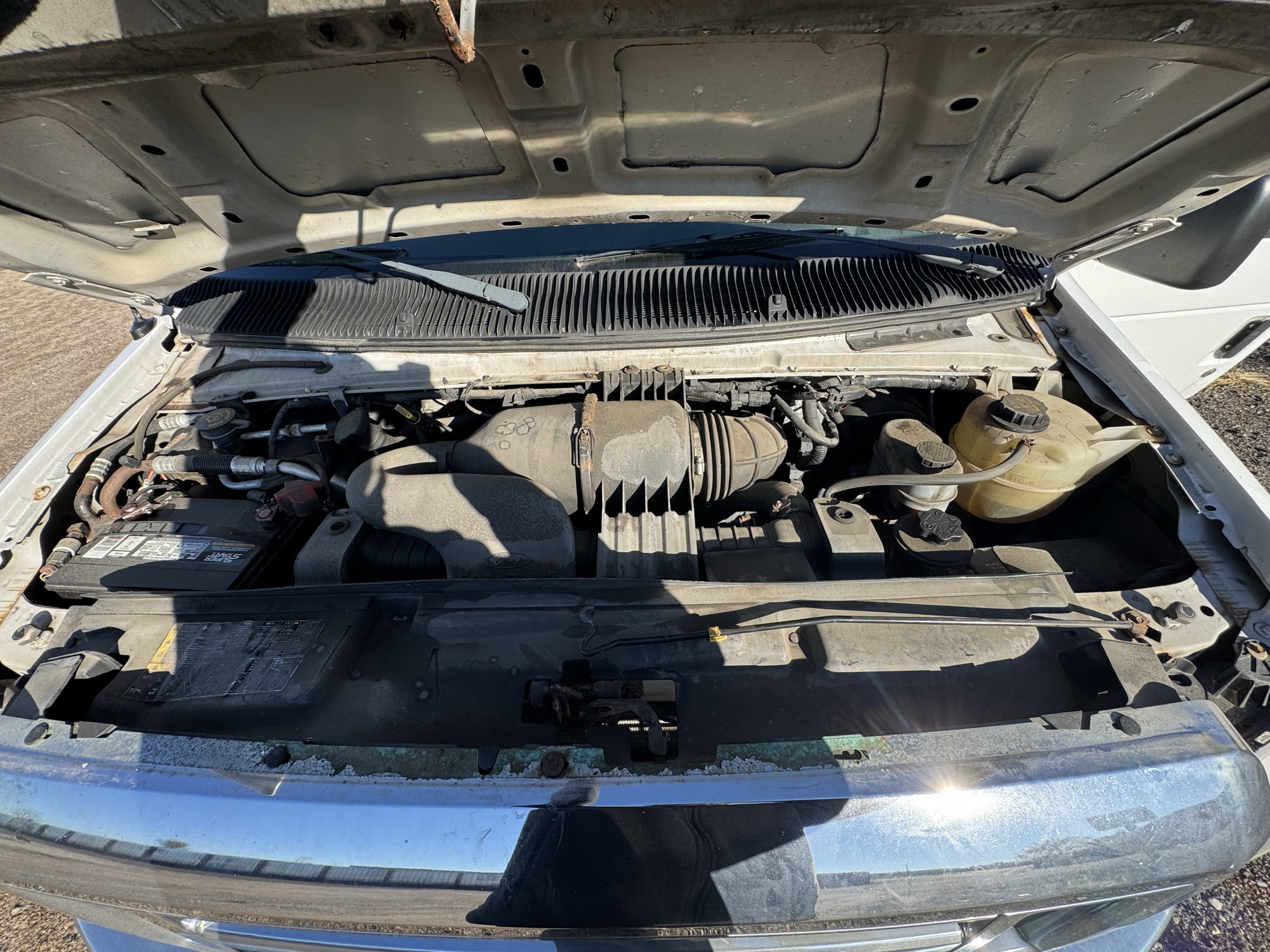 2013 ford econoline e-250 with 188890 miles for sale near Elk River, Minnesota 106947_49_engine_bay.jpg