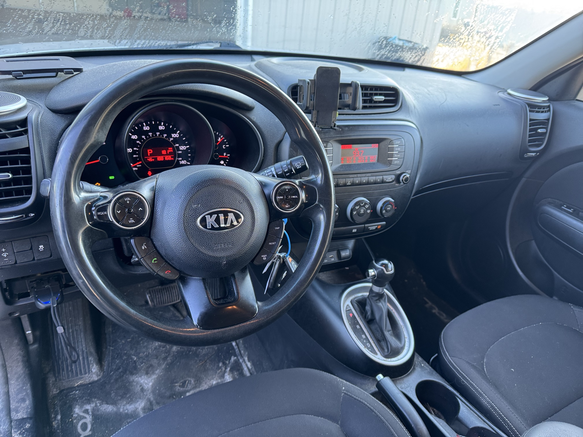 2015 kia soul base with 188168 miles for sale near Elk River, Minnesota 106948_33_dash_from_driver.jpg