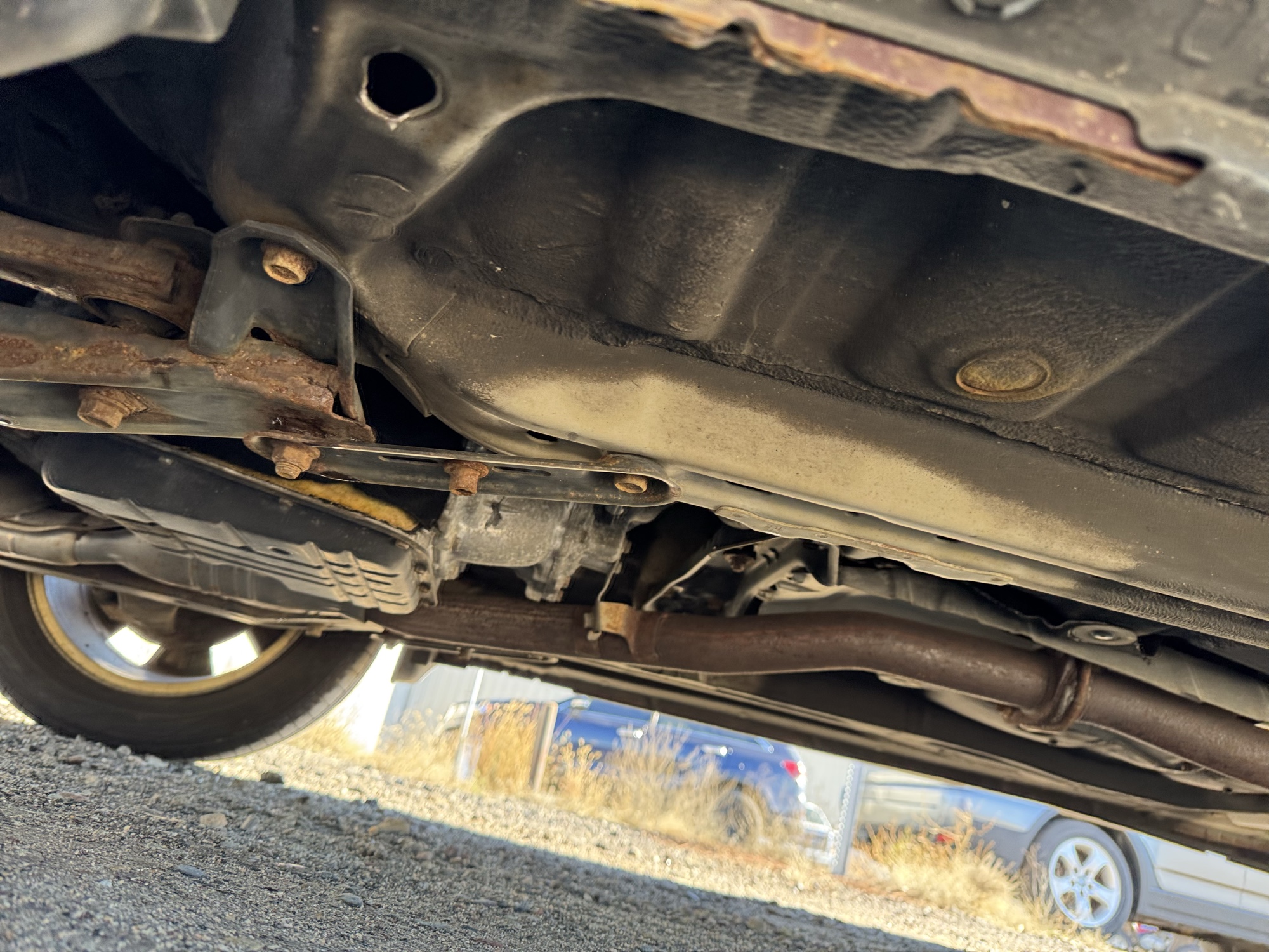 2012 subaru outback 2.5i-limited with 149640 miles for sale near Elk River, Minnesota 106950_17_undercar_drv_side.jpg