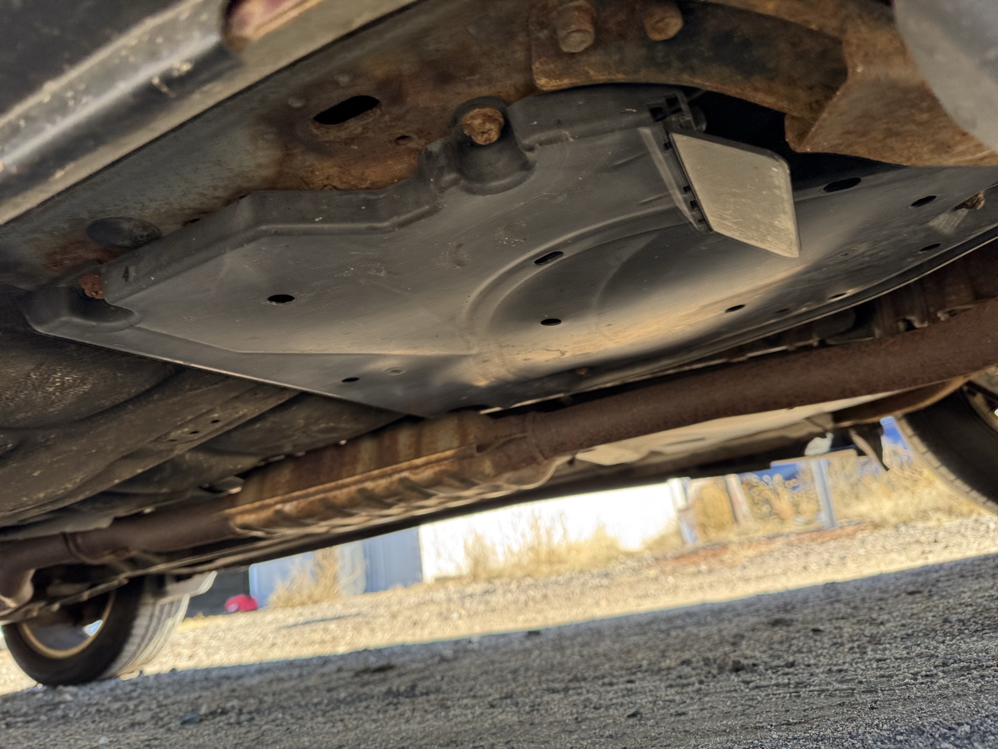 2012 subaru outback 2.5i-limited with 149640 miles for sale near Elk River, Minnesota 106950_18_undercar_rear_drv.jpg