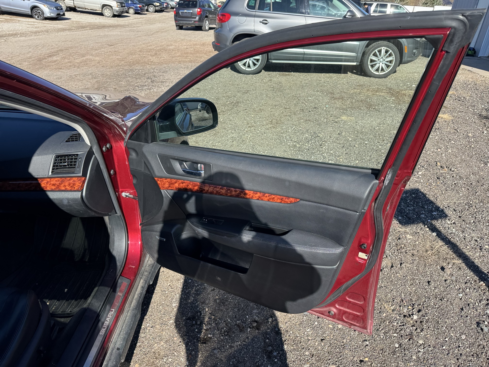 2012 subaru outback 2.5i-limited with 149640 miles for sale near Elk River, Minnesota 106950_32_passenger_door_panel.jpg