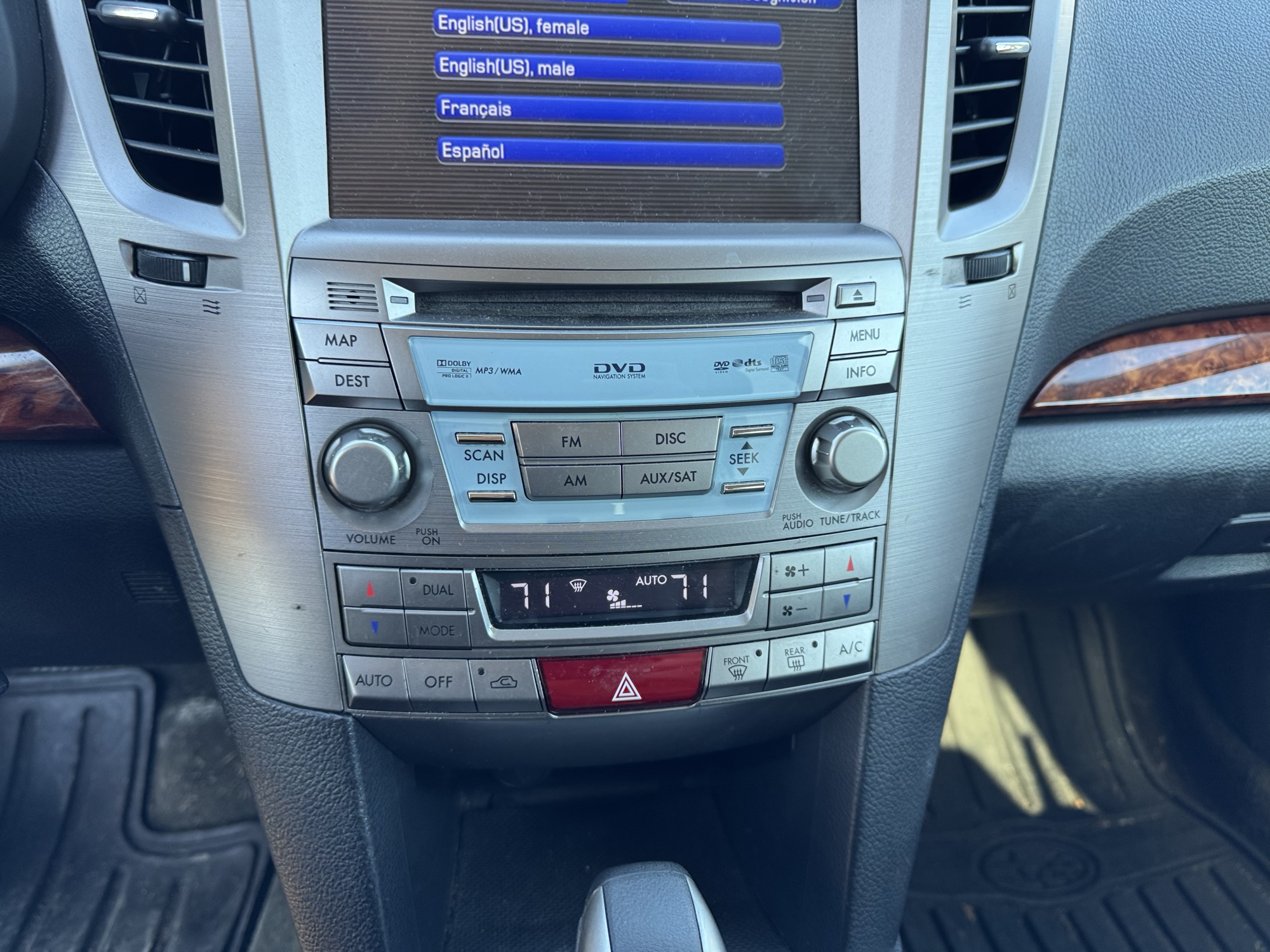 2012 subaru outback 2.5i-limited with 149640 miles for sale near Elk River, Minnesota 106950_39_radio_closeup.jpg