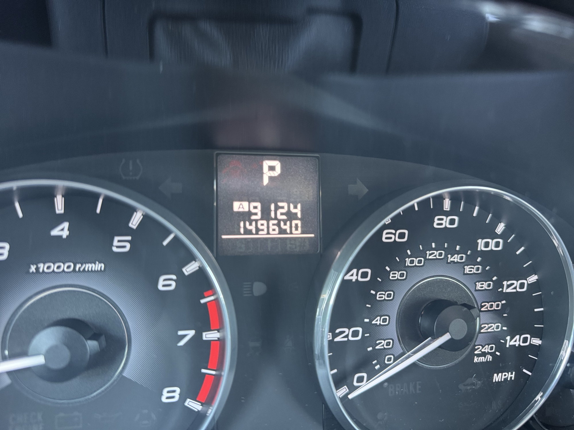 2012 subaru outback 2.5i-limited with 149640 miles for sale near Elk River, Minnesota 106950_44_mileage_closeup.jpg