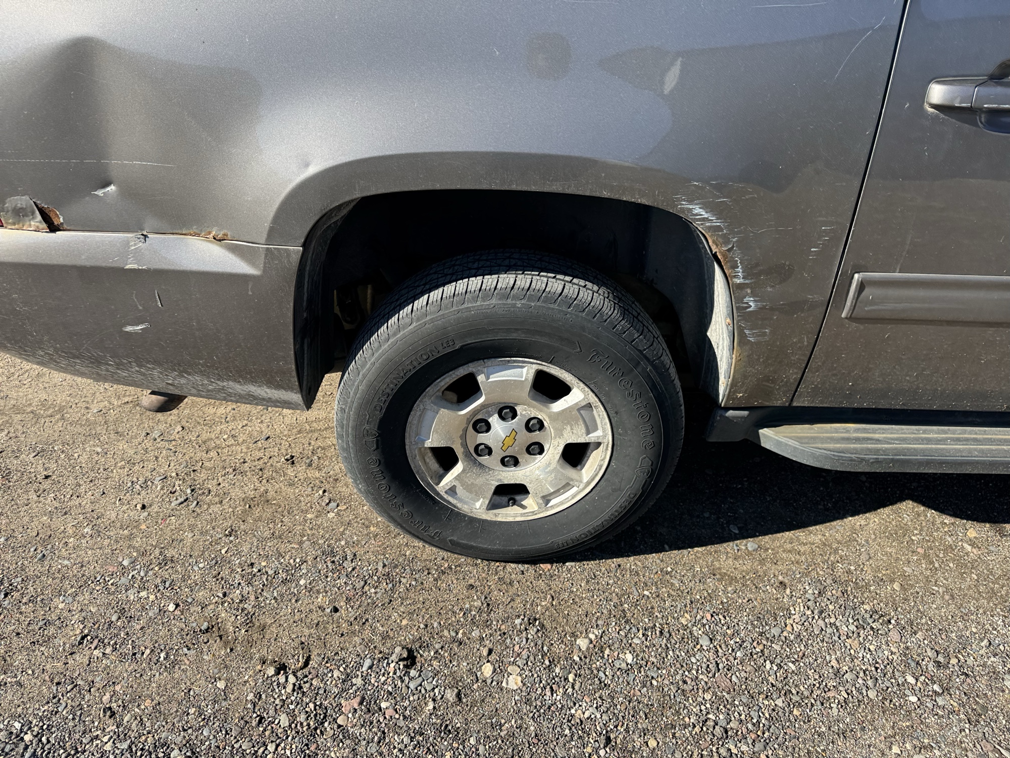 2012 chevrolet suburban lt-1500-4wd with 235557 miles for sale near Elk River, Minnesota 106953_14_rear_pass_wheel.jpg
