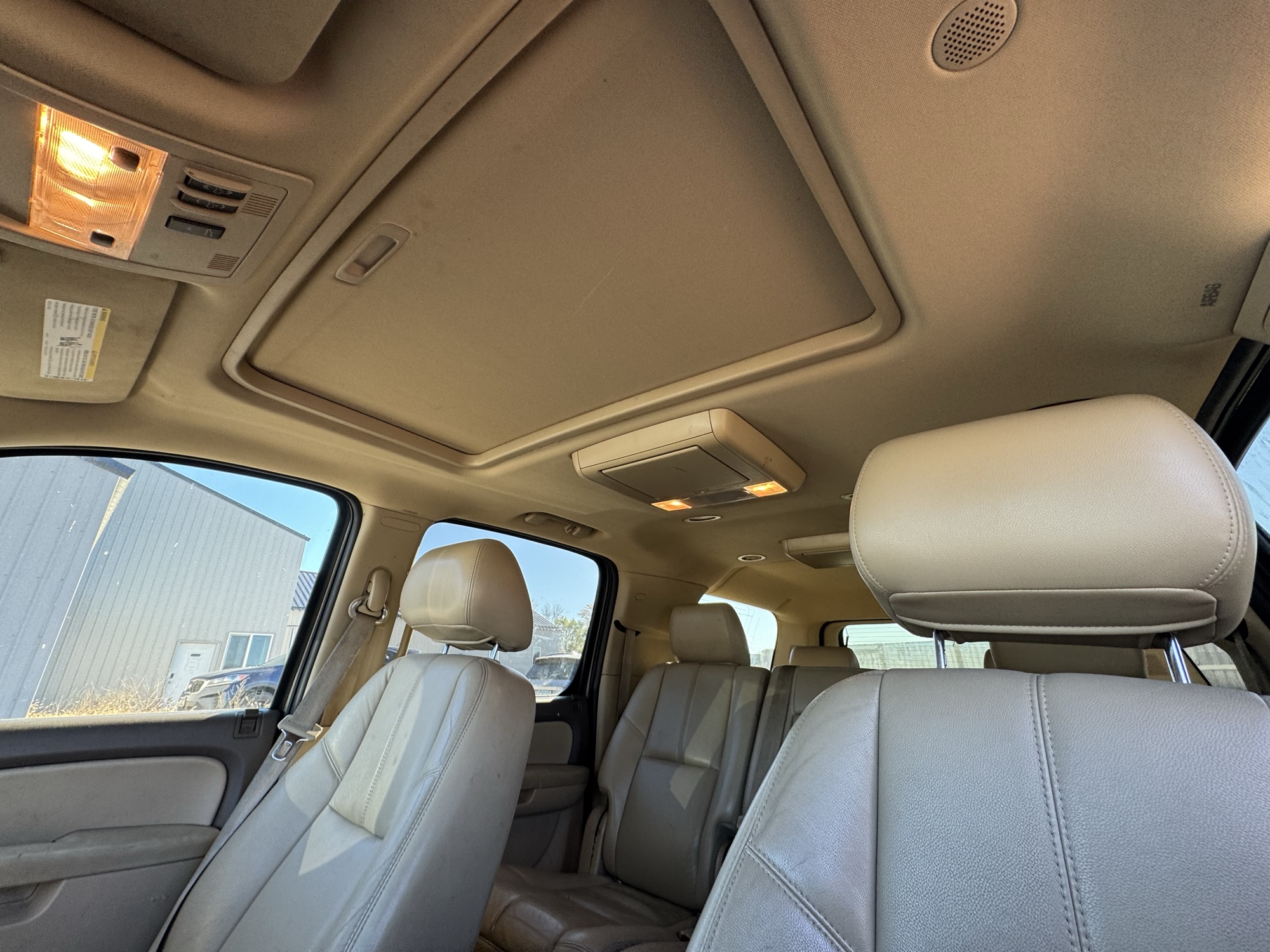 2012 chevrolet suburban lt-1500-4wd with 235557 miles for sale near Elk River, Minnesota 106953_35_headliner_sunroof.jpg