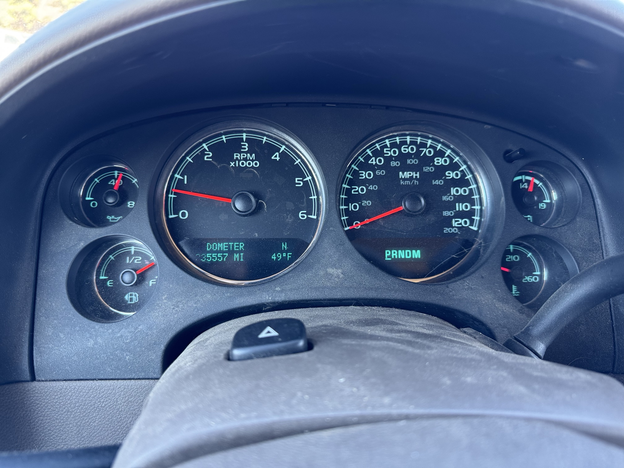 2012 chevrolet suburban lt-1500-4wd with 235557 miles for sale near Elk River, Minnesota 106953_43_gauge_cluster.jpg