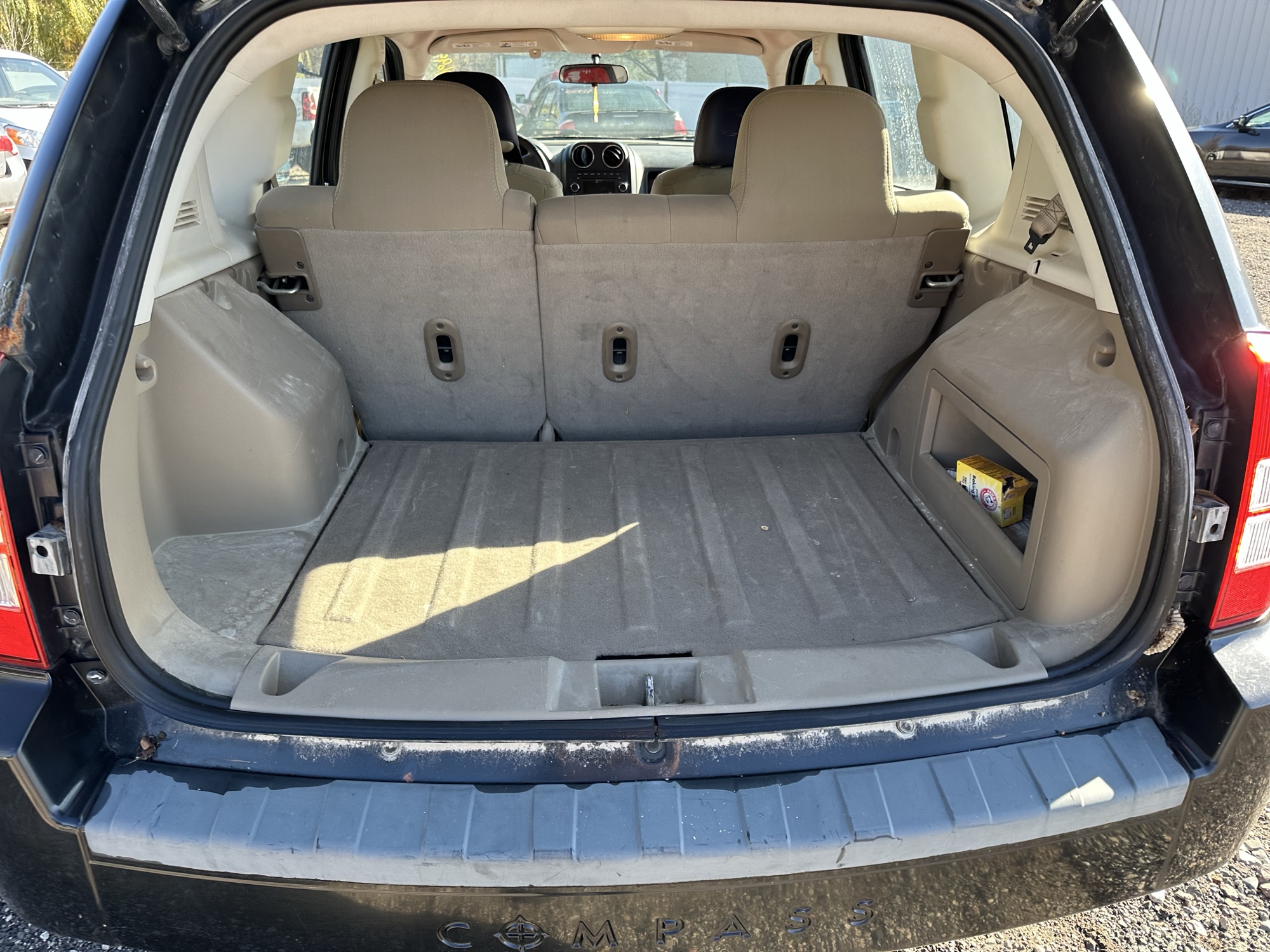 2009 jeep compass sport-fwd with 178239 miles for sale near Elk River, Minnesota 106955_26_trunk.jpg