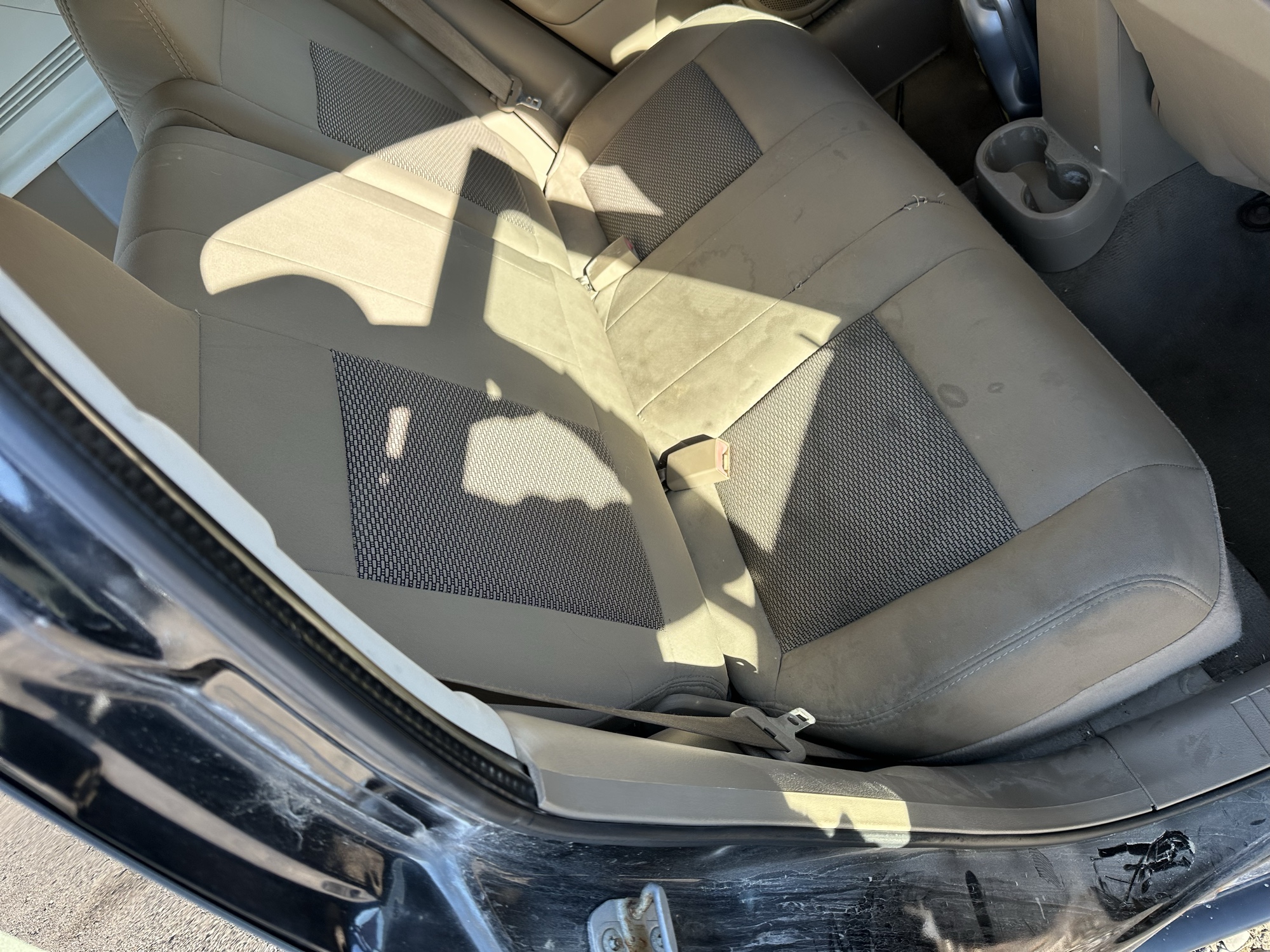 2009 jeep compass sport-fwd with 178239 miles for sale near Elk River, Minnesota 106955_28_pass_rear_seat.jpg