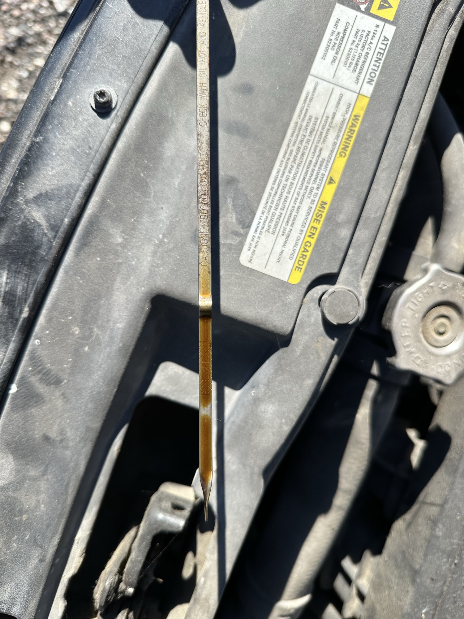 2009 jeep compass sport-fwd with 178239 miles for sale near Elk River, Minnesota 106955_50_oil_dipstick.jpg