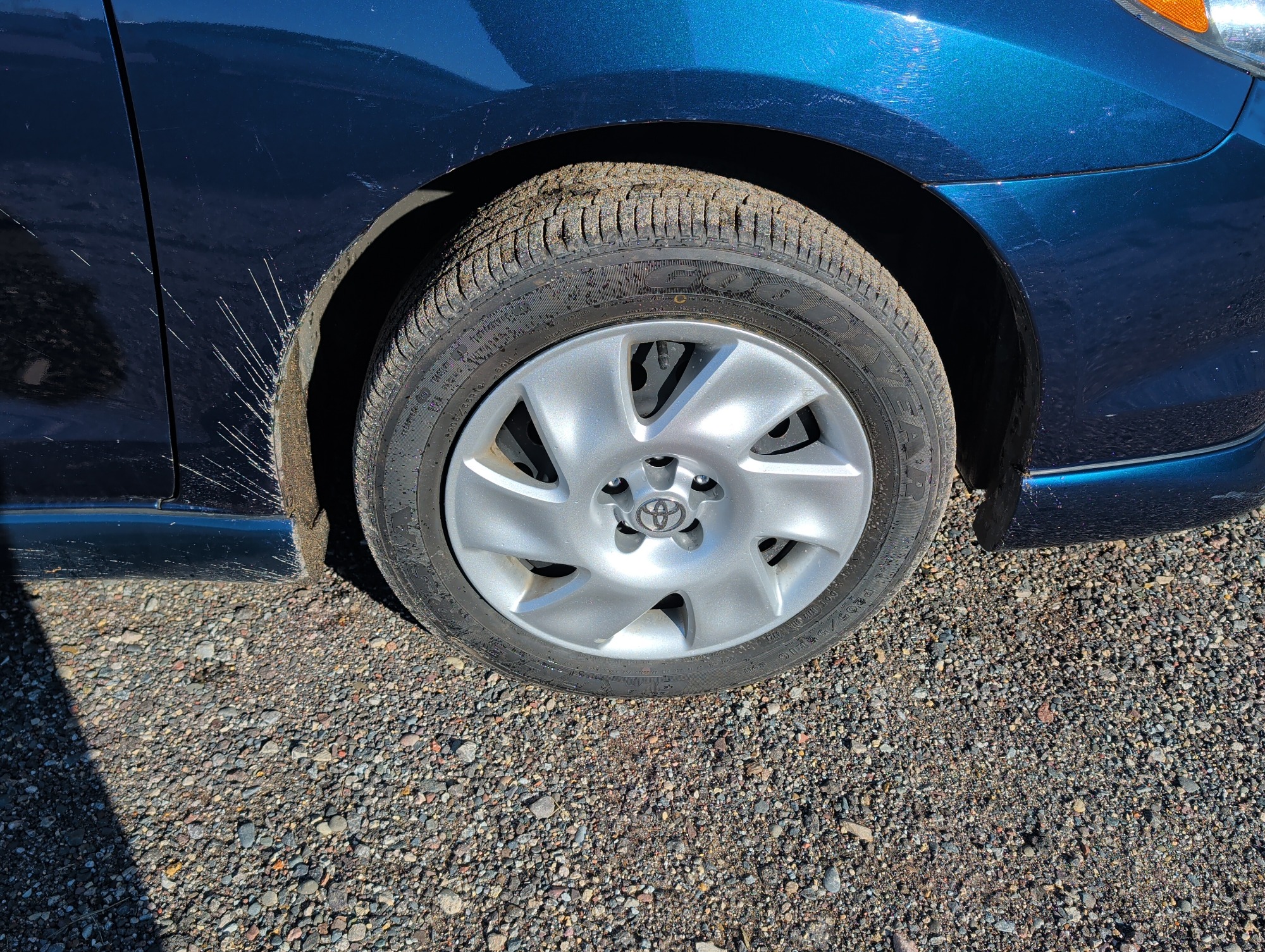2004 toyota matrix 4wd with 39904 miles for sale near Elk River, Minnesota 106961_15_front_pass_wheel.jpg