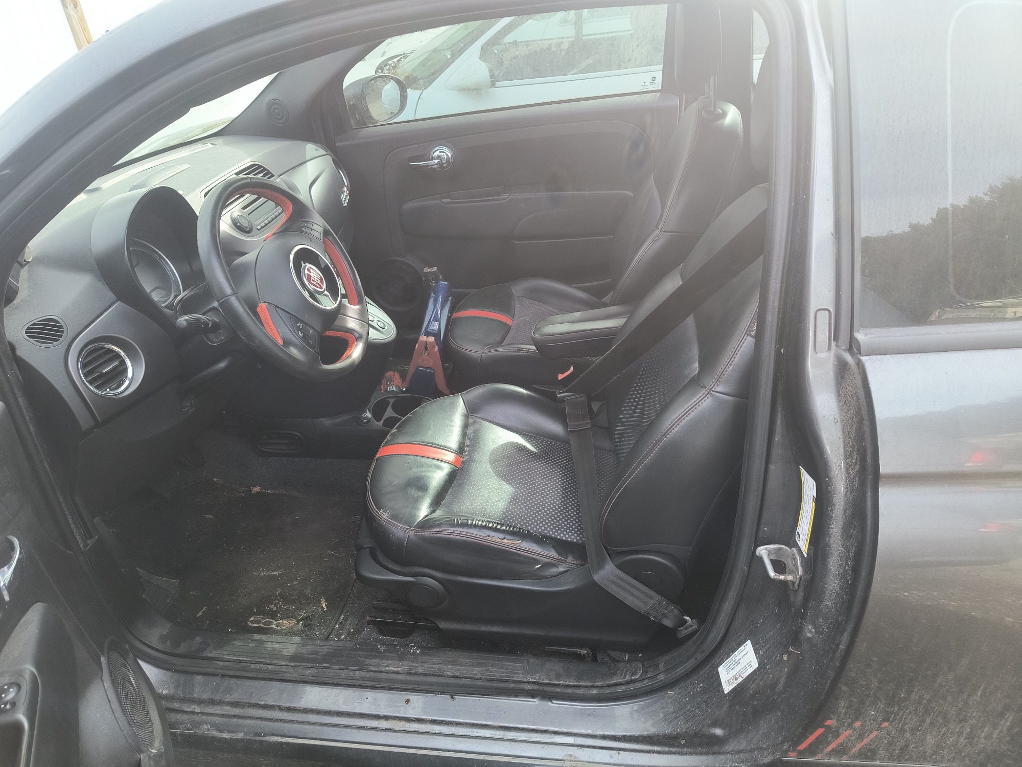 2014 fiat 500e battery-electric-hatchback with 85174 miles for sale near Elk River, Minnesota 106964_22_driver_seat.jpg