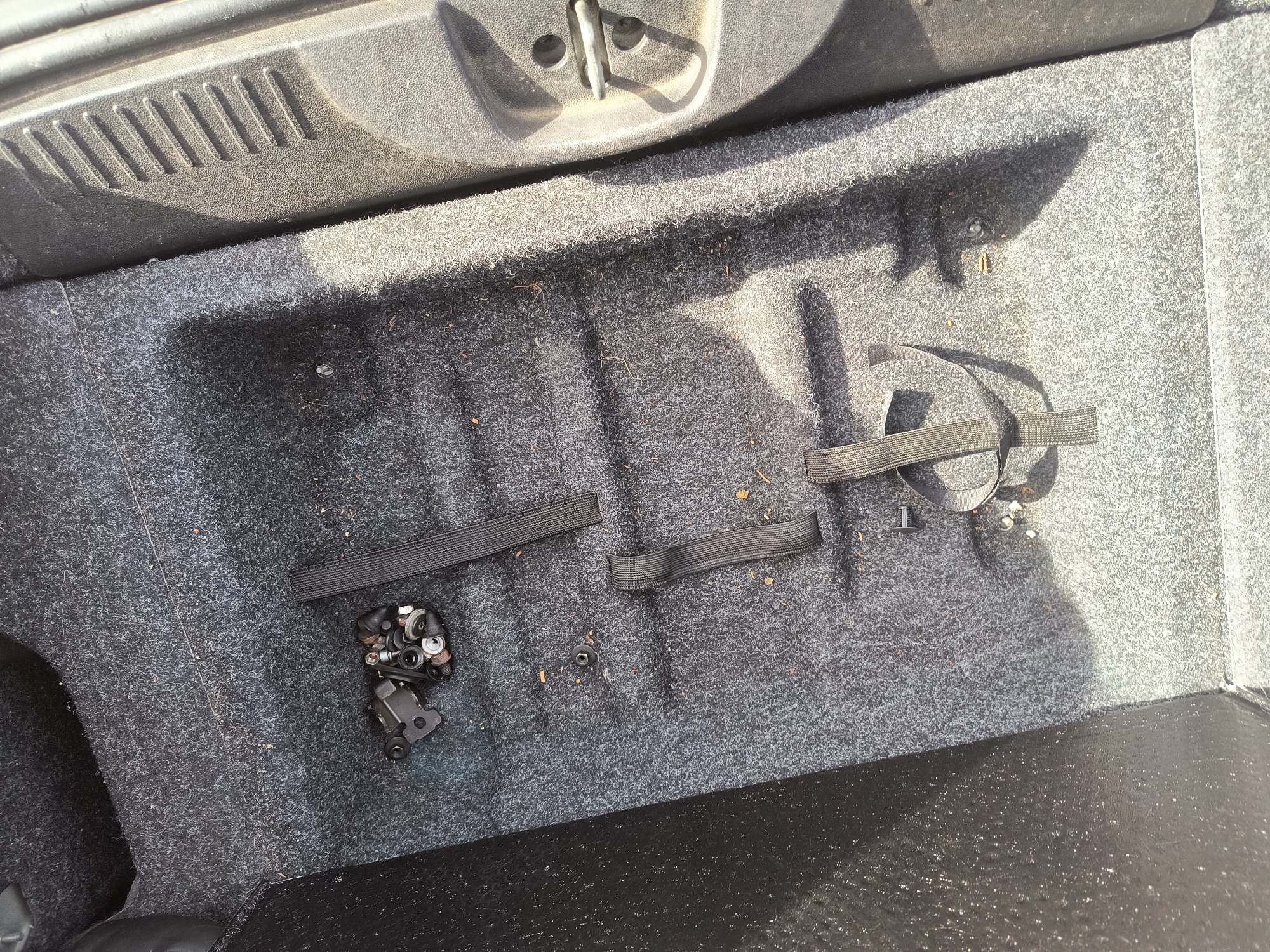 2014 fiat 500e battery-electric-hatchback with 85174 miles for sale near Elk River, Minnesota 106964_27_spare_tire.jpg