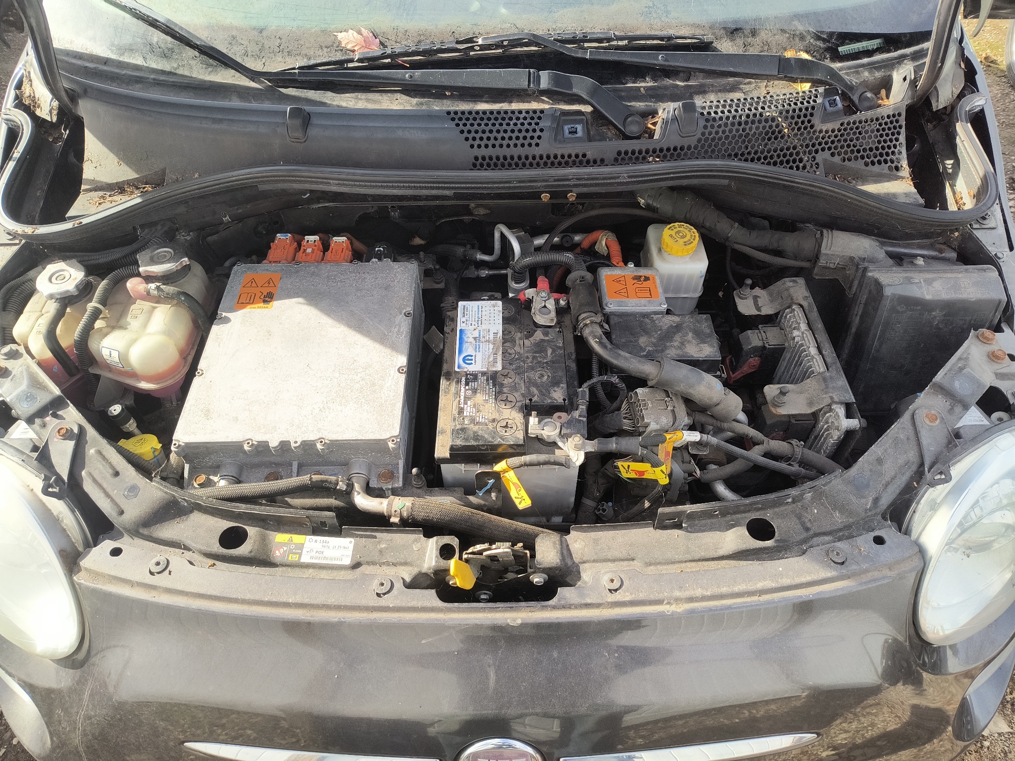 2014 fiat 500e battery-electric-hatchback with 85174 miles for sale near Elk River, Minnesota 106964_49_engine_bay.jpg