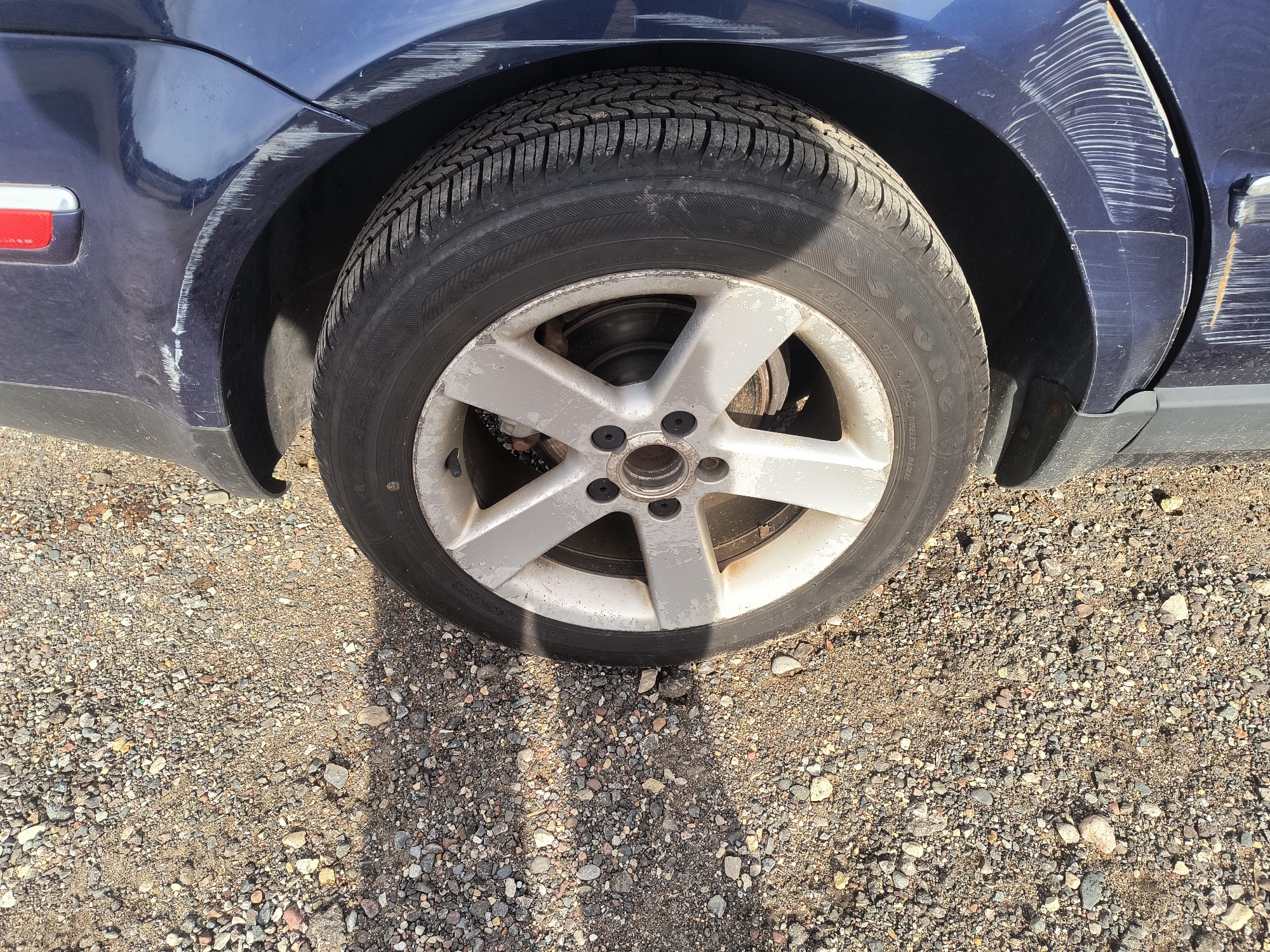 2004 volkswagen passat glx with 175185 miles for sale near Elk River, Minnesota 106971_14_rear_pass_wheel.jpg