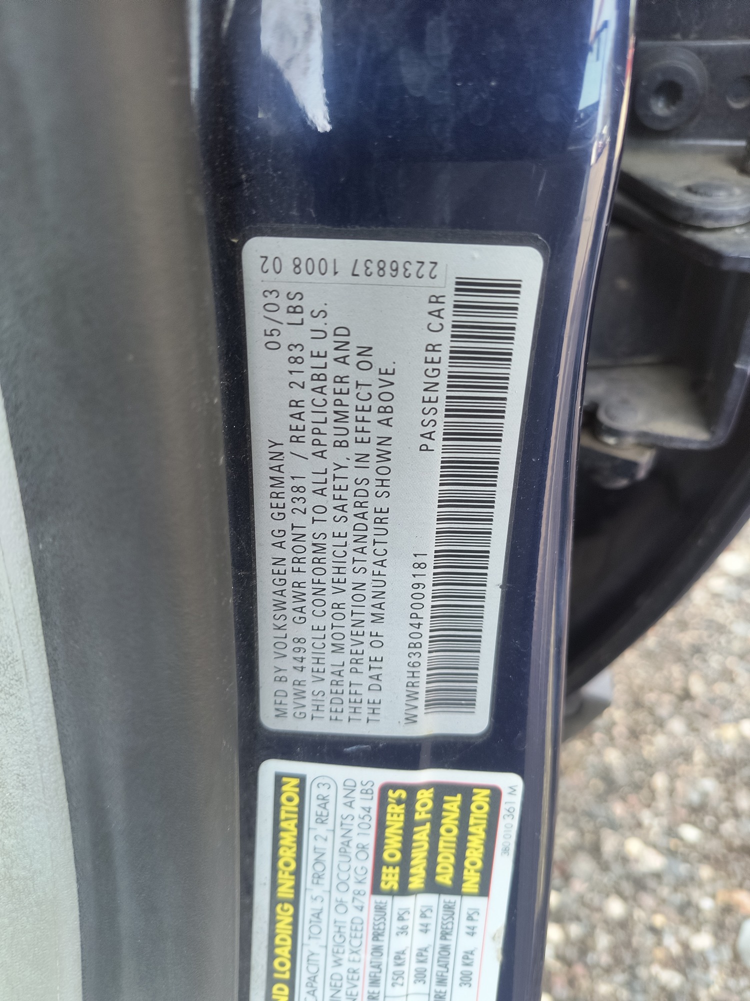 2004 volkswagen passat glx with 175185 miles for sale near Elk River, Minnesota 106971_47_door_vin_sticker.jpg