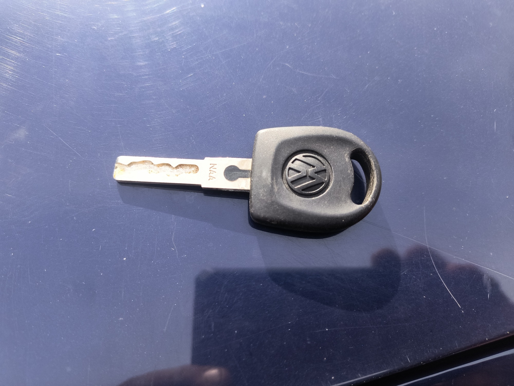 2004 volkswagen passat glx with 175185 miles for sale near Elk River, Minnesota 106971_51_keys.jpg
