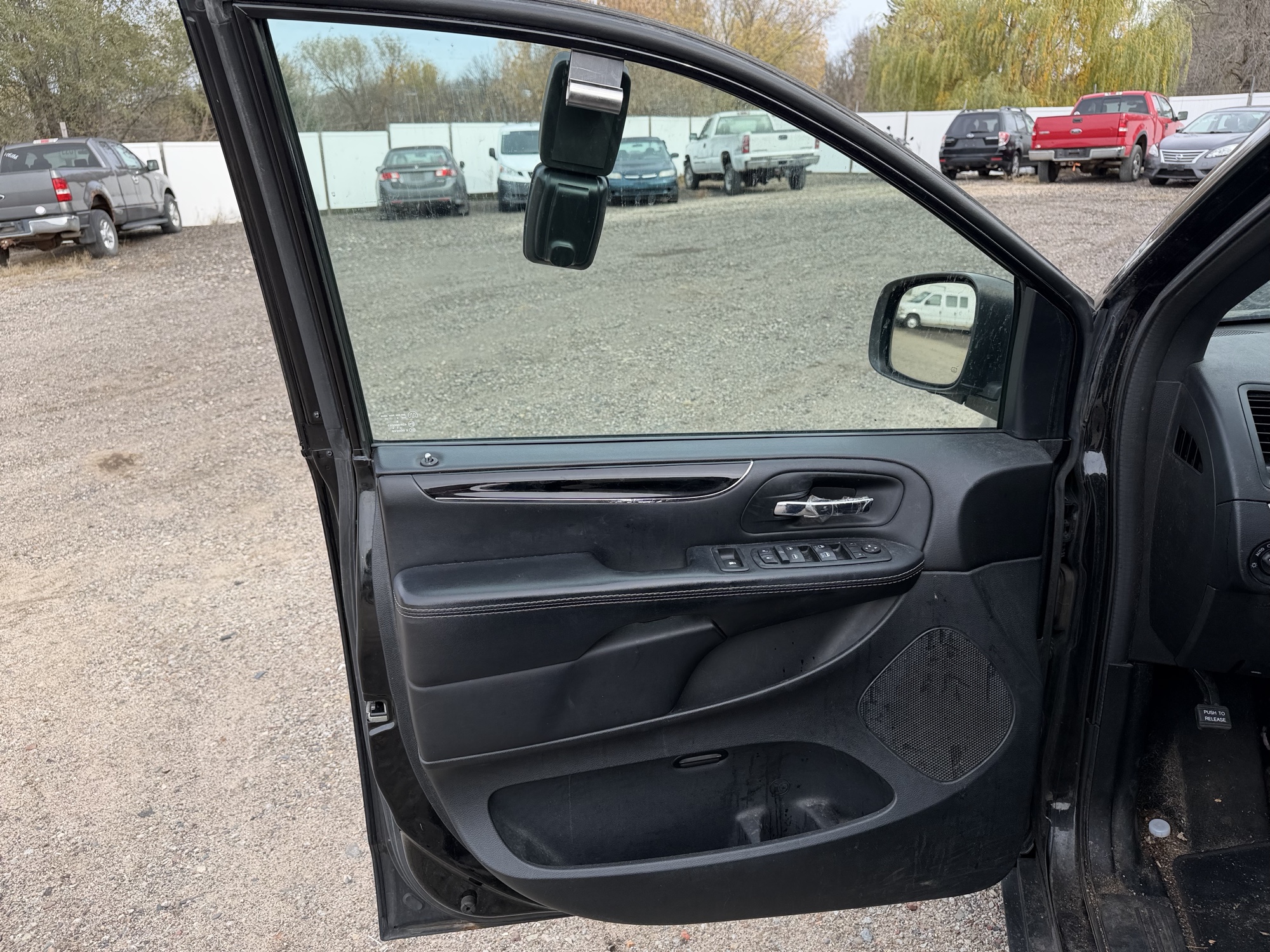 2015 chrysler town-and-country with 138094 miles for sale near Elk River, Minnesota 106977_23_driver_door_panel.jpg