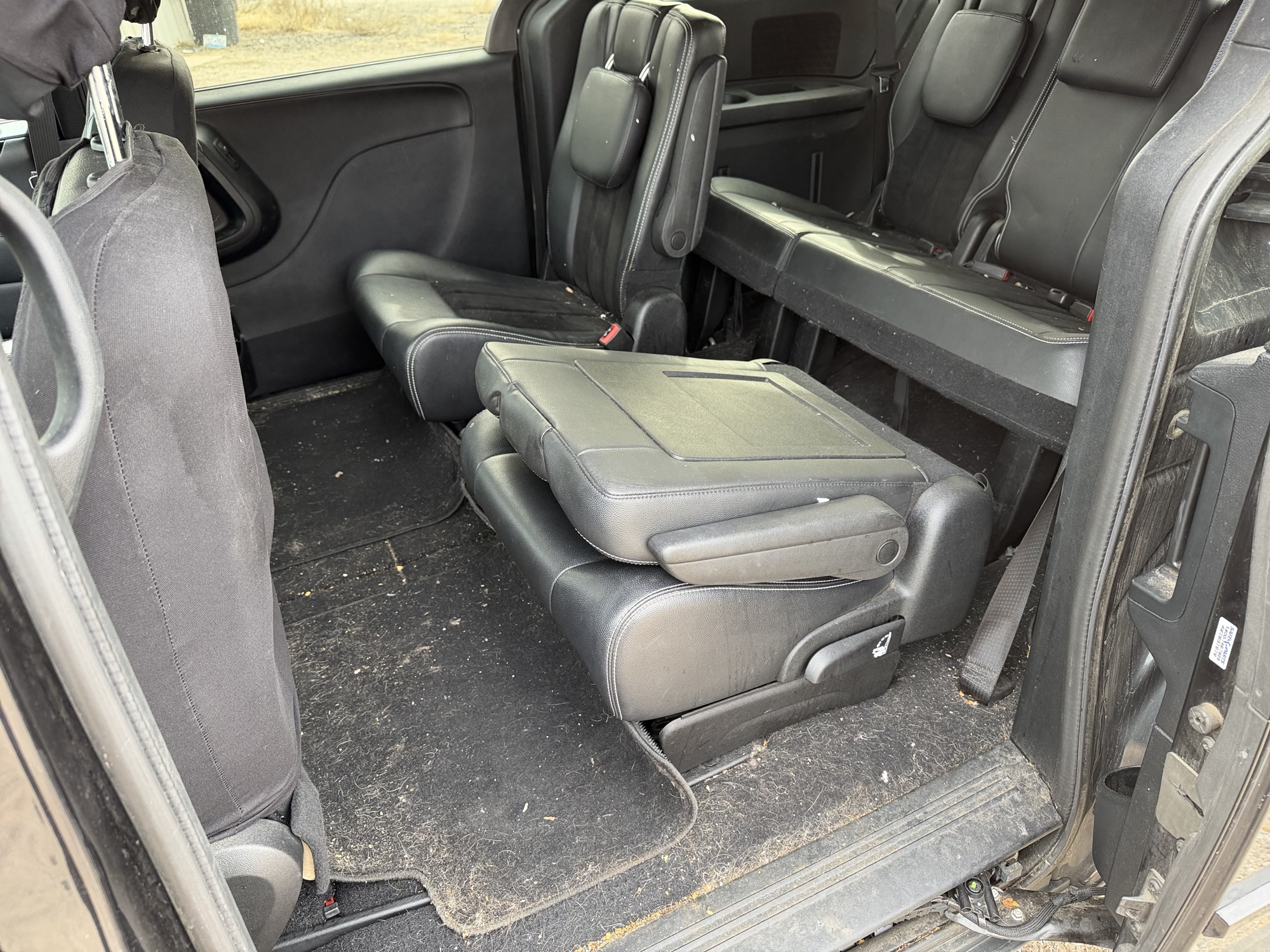 2015 chrysler town-and-country with 138094 miles for sale near Elk River, Minnesota 106977_24_drv_rear_seat.jpg