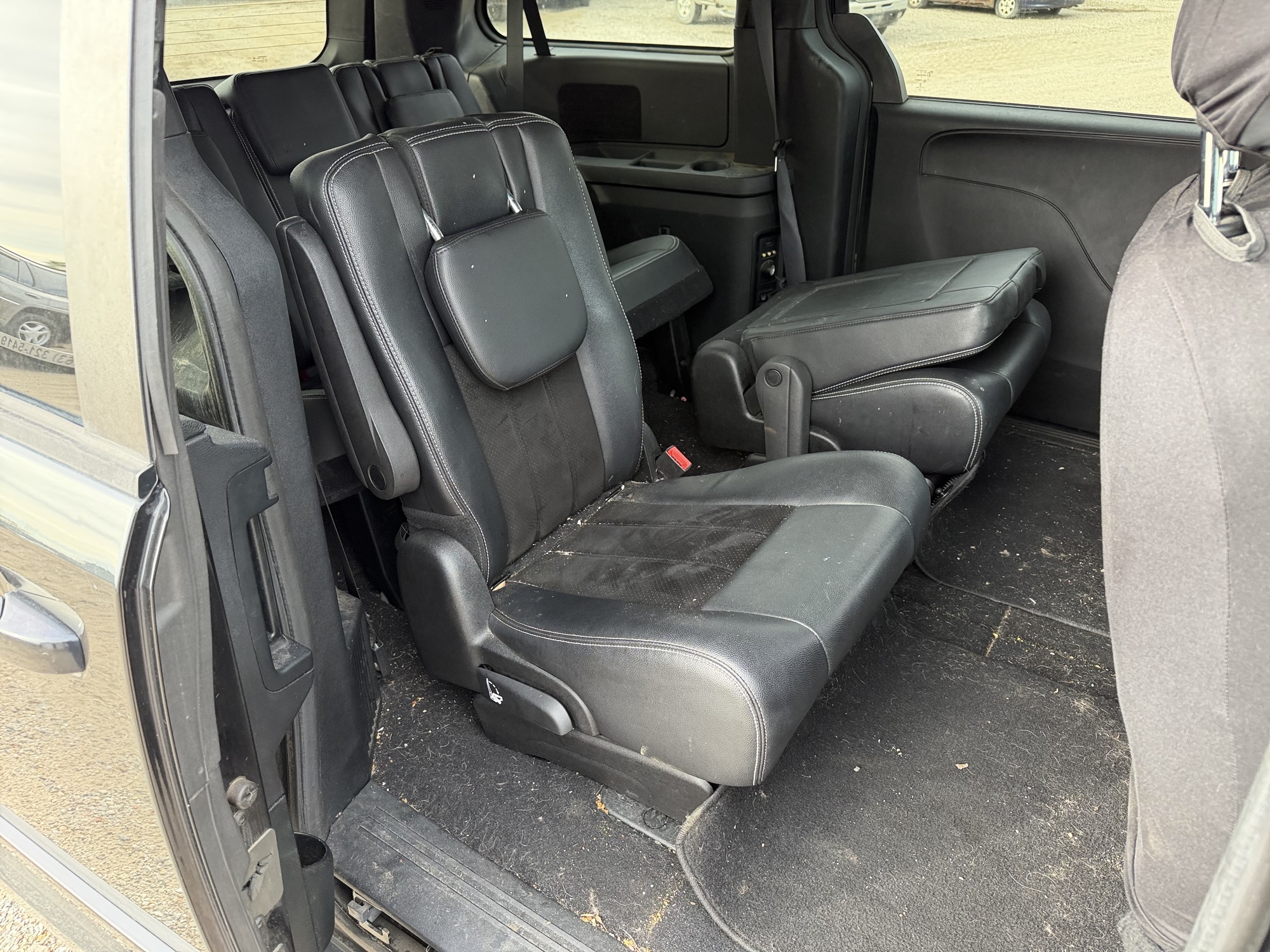 2015 chrysler town-and-country with 138094 miles for sale near Elk River, Minnesota 106977_28_pass_rear_seat.jpg