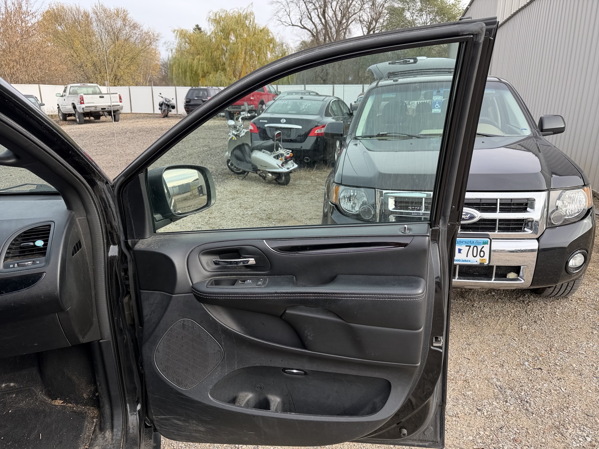 2015 chrysler town-and-country with 138094 miles for sale near Elk River, Minnesota 106977_32_passenger_door_panel.jpg