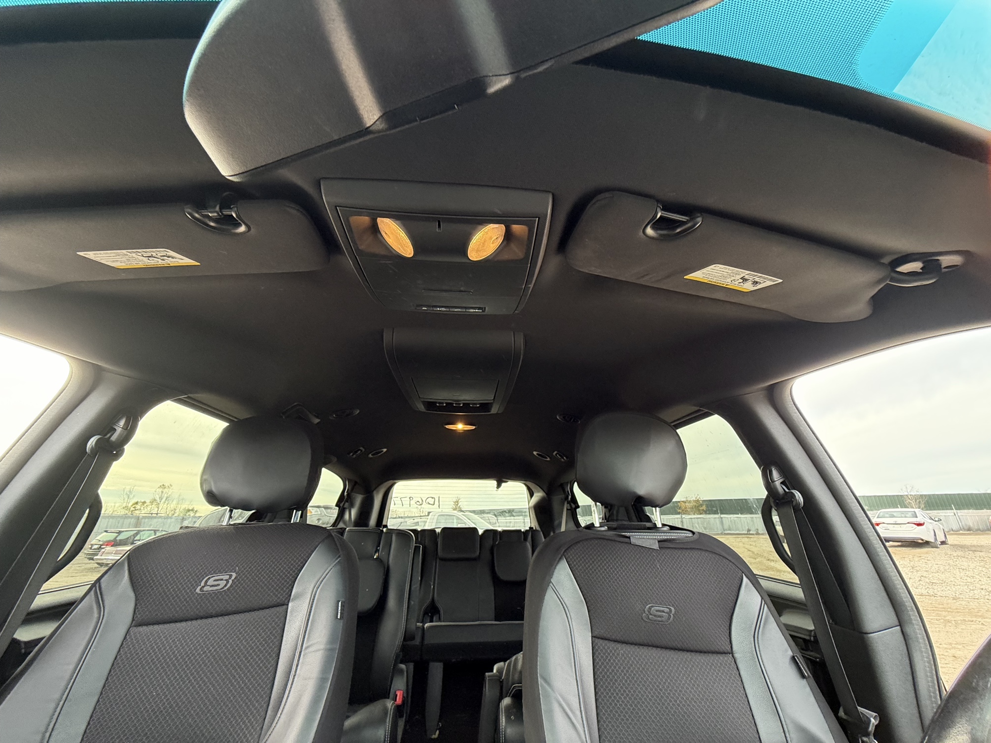 2015 chrysler town-and-country with 138094 miles for sale near Elk River, Minnesota 106977_35_headliner_sunroof.jpg