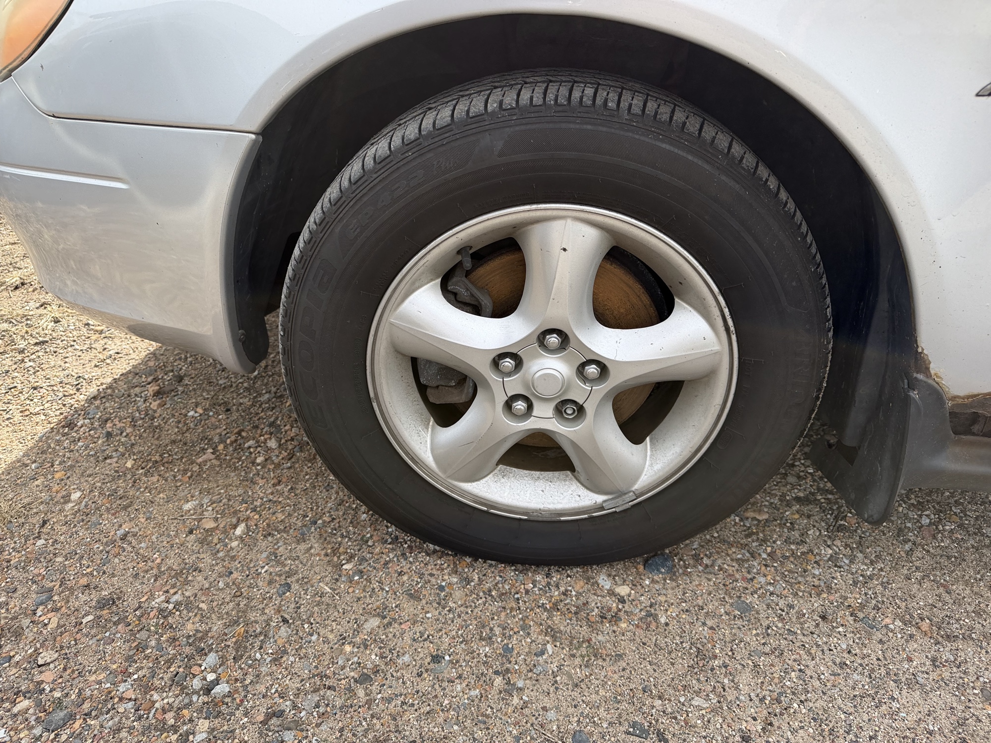 2001 ford taurus ses with 165634 miles for sale near Elk River, Minnesota 106980_12_drv_front_wheel.jpg