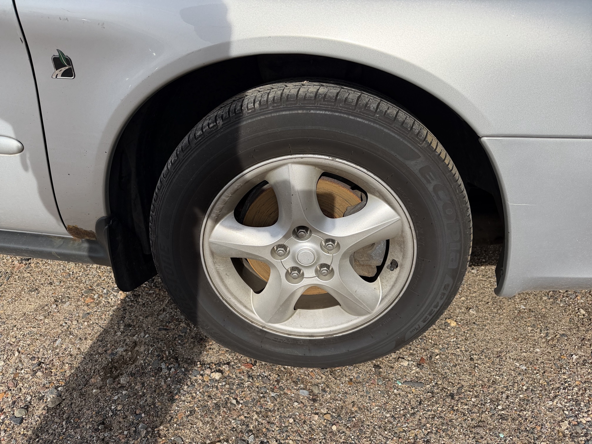 2001 ford taurus ses with 165634 miles for sale near Elk River, Minnesota 106980_15_front_pass_wheel.jpg