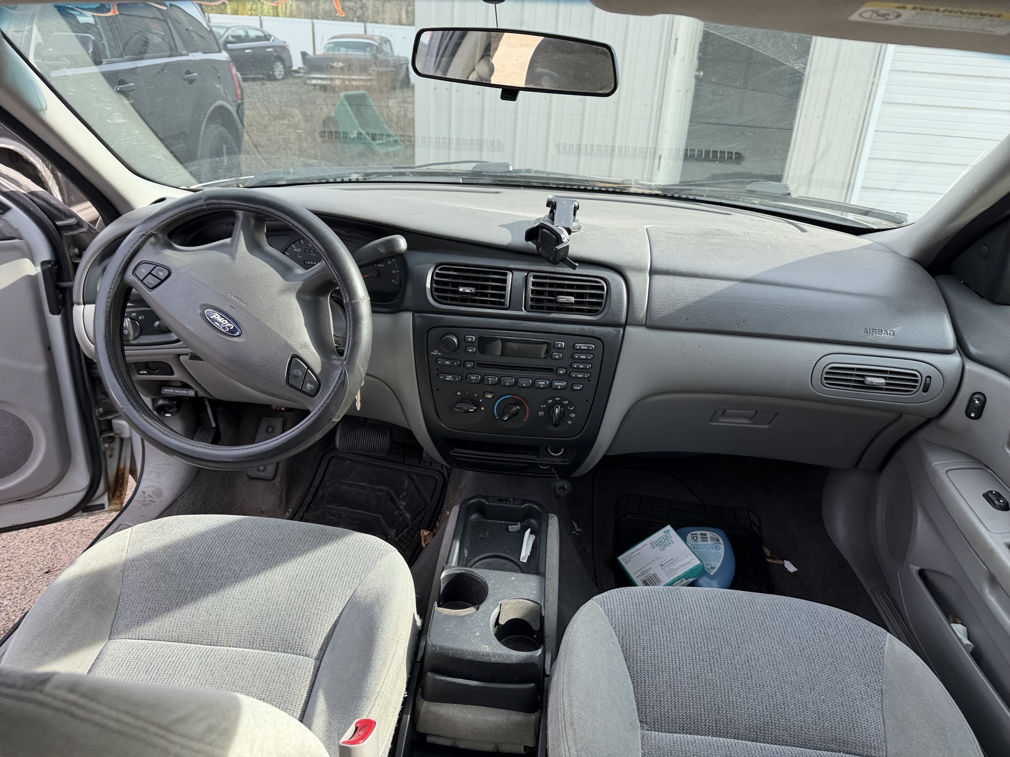 2001 ford taurus ses with 165634 miles for sale near Elk River, Minnesota 106980_34_whole_dash.jpg