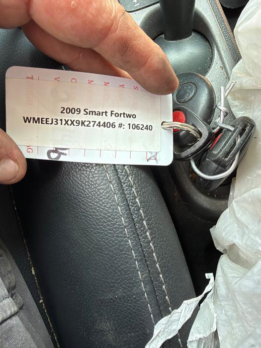 2009 smart fortwo pure with 88143 miles for sale near elk-river, minnesota 106f06cf6b0e4a9c948419d1451905fa.jpeg