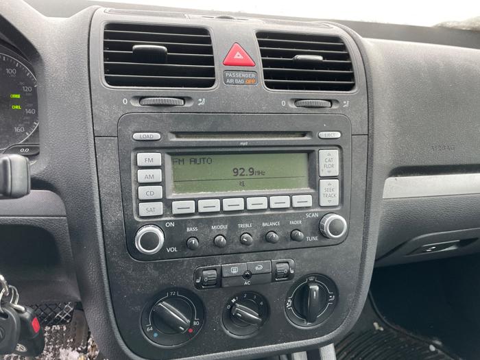 2007 volkswagen jetta 2.5l-w--pkg.-1-&-sunroof with 197375 miles for sale near elk-river, minnesota 1094bc36dcb24970a2a6a6de456422a0.jpeg