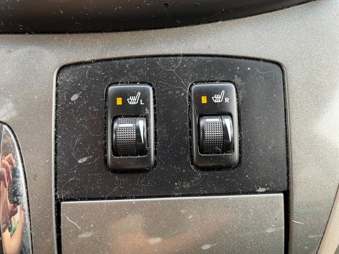 2007 toyota sienna xle-fwd with 212907 miles for sale near elk-river, minnesota 10a65d474c3b4238a537219e5d05987b.jpeg