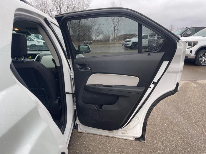 2017 chevrolet equinox lt-awd with 106420 miles for sale near alexandria, minnesota 10cb5e1f67f64585836fc0fa7fd16458.jpeg