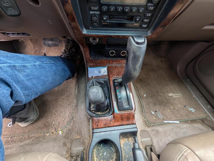 2000 toyota 4runner limited-4wd with 135832 miles for sale near elk-river, minnesota 10efdc694b1748449bbb379680065586.jpg