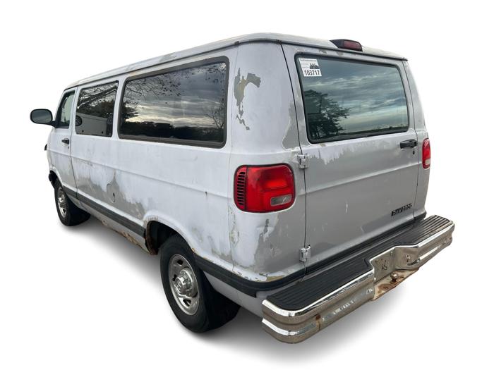 2001 dodge ram-wagon b2500 with 154485 miles for sale near elk-river, minnesota 11110c4a2b5d4200936e0f64cb8be9c8.jpg