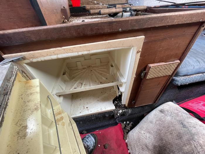 1980 searay weekender for sale near elk-river, minnesota 11492152ae174e78b4b6d72bcea6d56a.jpg
