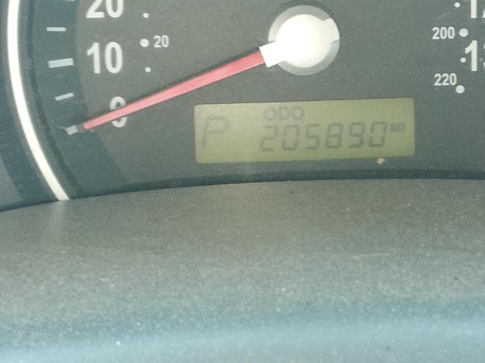 2006 kia sedona with 205890 miles for sale near elk-river, minnesota 11492c51cb72432481902b797720a45b.jpg