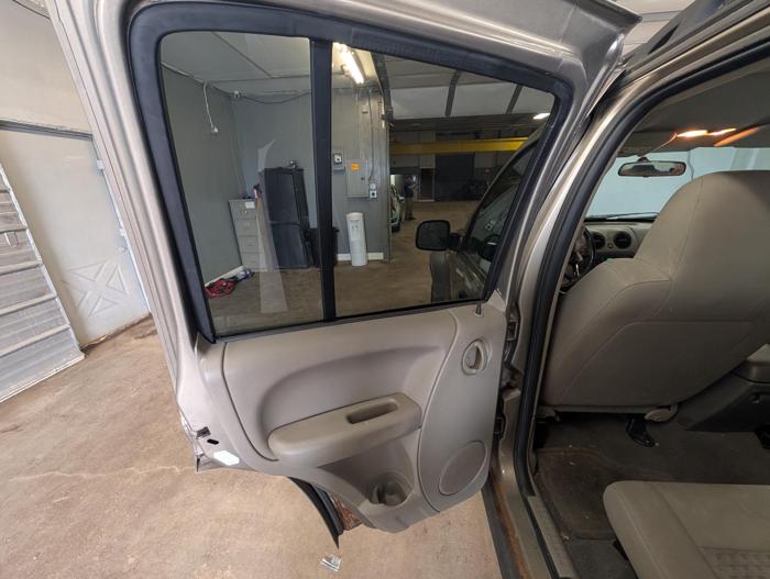 2007 jeep liberty sport-4wd with 124882 miles for sale near elk-river, minnesota 11d6c28e552f4b48b46ec52f1c03496c.jpg