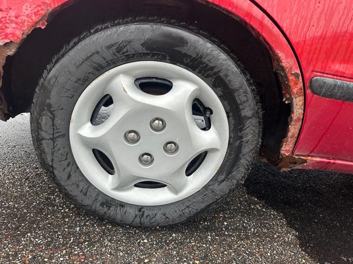 2001 chevrolet prizm lsi with 80715 miles for sale near elk-river, minnesota 12001914089f4a0a992fb240a74207ff.jpg