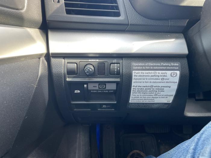 2011 subaru outback 2.5i-premium with 155626 miles for sale near rochester, minnesota 12112c3518b1471292ec7fb7af74beb4.jpeg