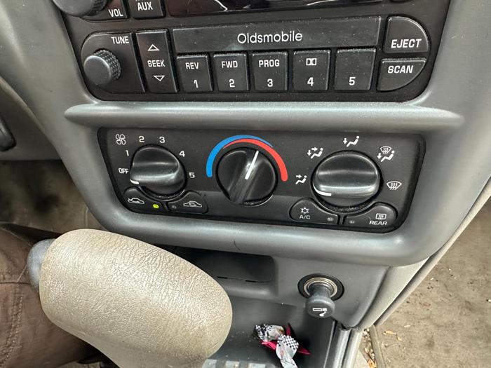 1999 oldsmobile cutlass gl with 110229 miles for sale near elk-river, minnesota 121a551b684244d9b7b1471174de54ff.jpg