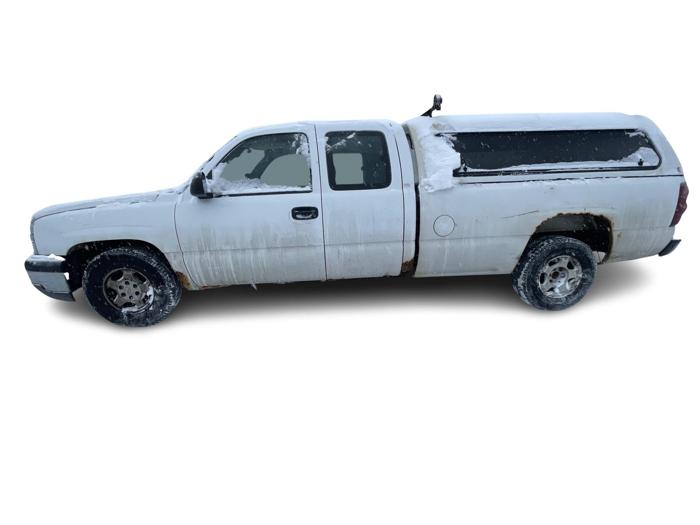 2003 chevrolet silverado-1500 ext.-cab-short-bed-2wd with 220326 miles for sale near fridley, minnesota 121f2fe090374d798af83d3848376c57.jpg