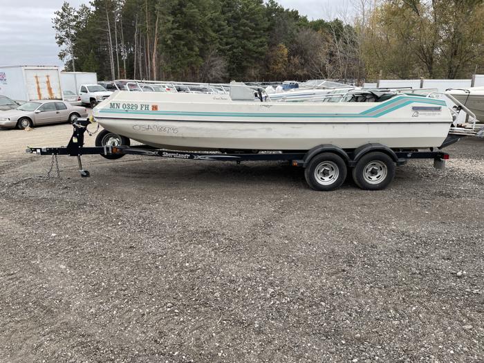 1988 deck-boat- granddecke for sale near elk-river, minnesota 12836138209b4b739a1f1ca902d08dec.jpg