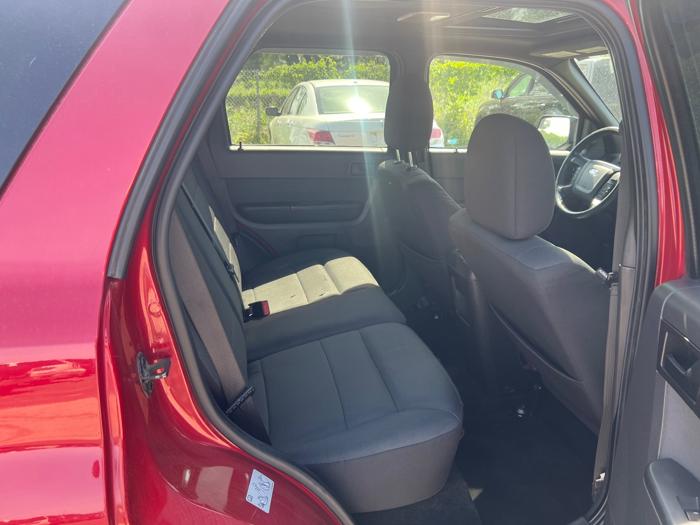 2011 ford escape xlt-4wd with 224138 miles for sale near savage, minnesota 12da290f3c704dc7bebfdbf96710ba2a.jpeg