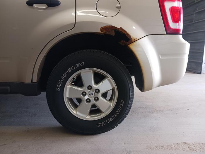 2011 ford escape xlt-4wd with 203903 miles for sale near elk-river, minnesota 12ecad26c35148099c5f1beb9d133a64.jpg
