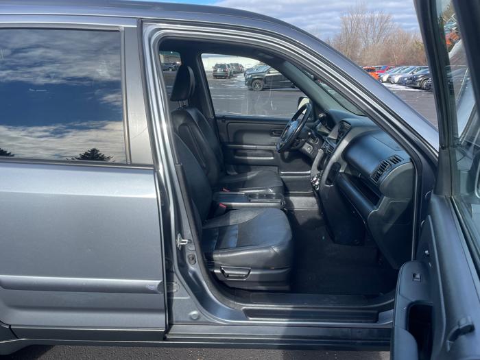 2005 honda cr-v se-4wd-at with 249119 miles for sale near farmington, minnesota 12f2cca1c81747fb8e7f312964f99fdd.jpeg