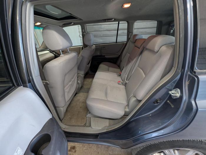 2007 toyota highlander limited-v6-4wd with 179422 miles for sale near elk-river, minnesota 12f9576bd49041e5b34f7463152b4f73.jpg
