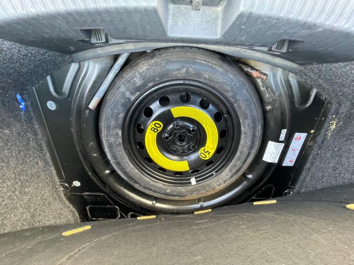 2012 volkswagen beetle - with 197949 miles for sale near elk-river, minnesota 135b124a418745939651171e3e80a332.jpeg