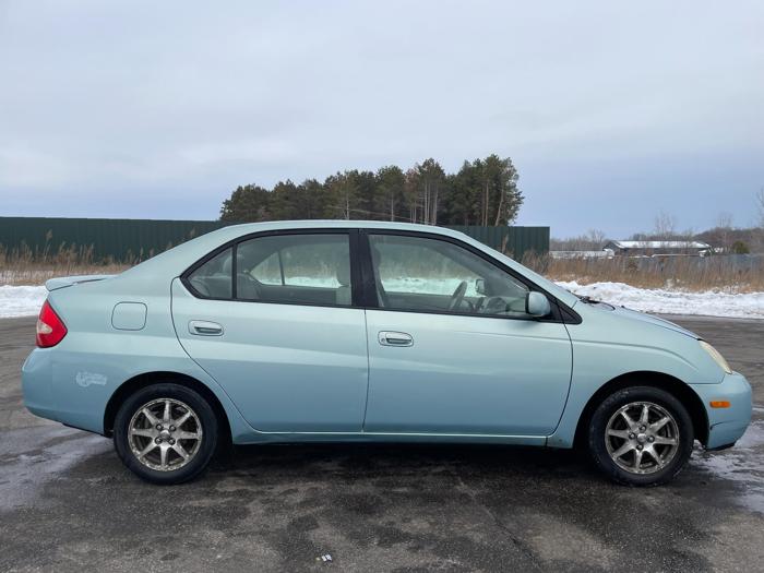 2002 toyota prius with 133936 miles for sale near elk-river, minnesota 137ffda8246f4262a5343e655728950a.jpg